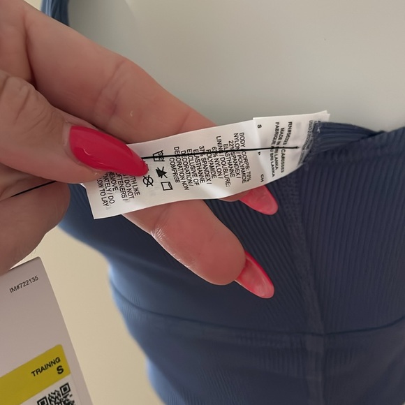 (NWT) Nike Zenvy Rib Women’s Light Support Non Padded Longline Sports Bra, Small - Picture 11 of 16